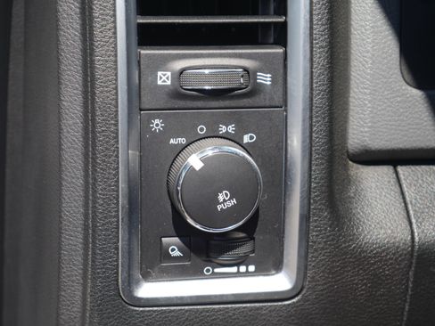 Used 2016 RAM 1500 Big Horn AWD/4WD image 5