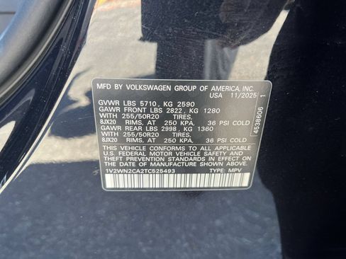 Used 2026 Volkswagen Atlas SE FWD image 28