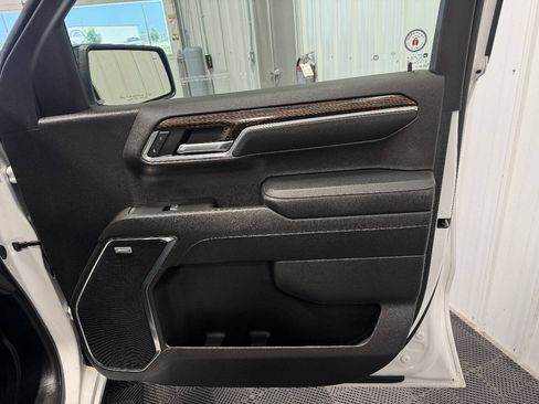 Used 2024 GMC Sierra 1500 Elevation w/ Elevation Premium Package AWD/4WD image 16