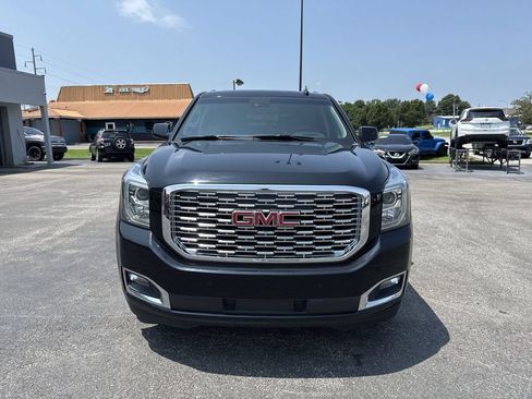 Used 2020 GMC Yukon Denali w/ Denali Ultimate Package AWD/4WD image 8