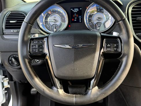 Used 2013 Chrysler 300 S RWD image 56