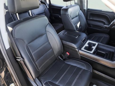 Used 2019 GMC Sierra 2500 Denali w/ Suspension Package, Off-Road image 33