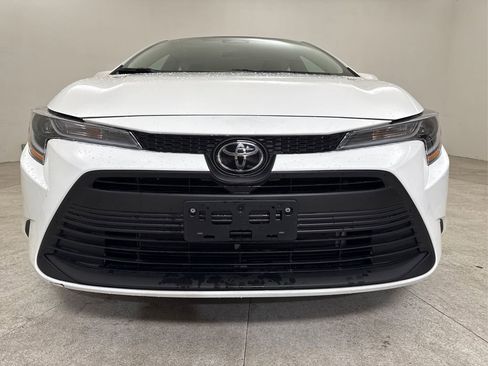 Used 2026 Toyota Corolla LE FWD image 14