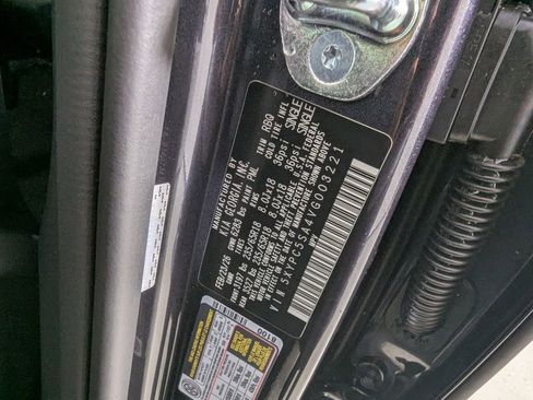New 2027 Kia Telluride EX FWD image 30