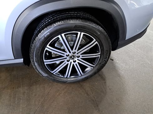 Used 2025 Mercedes-Benz GLE 350 4MATIC image 36
