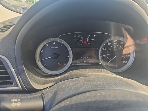 Used 2015 Nissan Sentra SR w/ Navigation Package FWD image 10