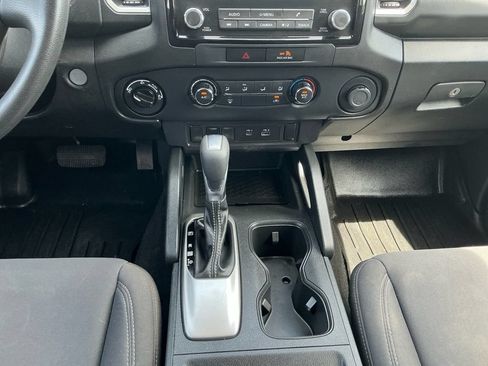 Used 2022 Nissan Frontier SV AWD/4WD image 20