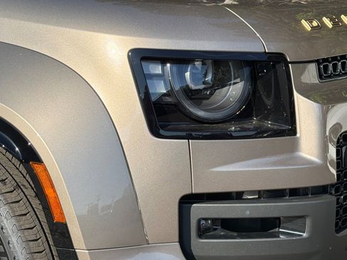 New 2026 Land Rover Defender 110 OCTA AWD/4WD image 10