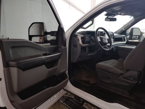 Used 2023 Ford F250 XLT AWD/4WD image 23