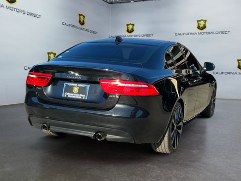 Used 2017 Jaguar XE Prestige image 5