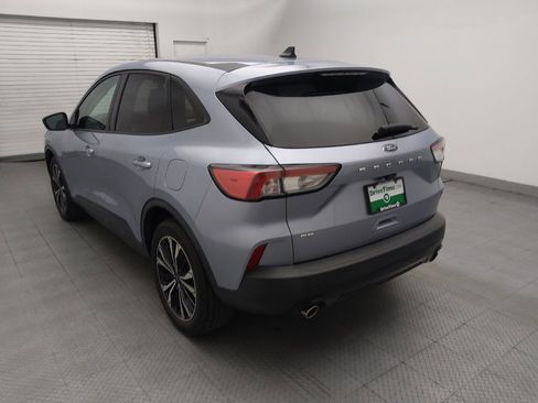 Used 2022 Ford Escape SE w/ SE Sport Appearance Package FWD image 5