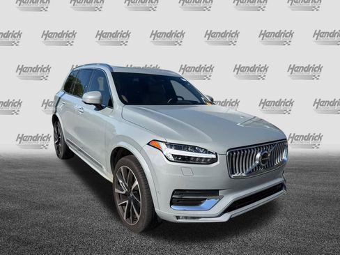 Certified 2024 Volvo XC90 B6 Ultimate w/ Lounge Package image 3