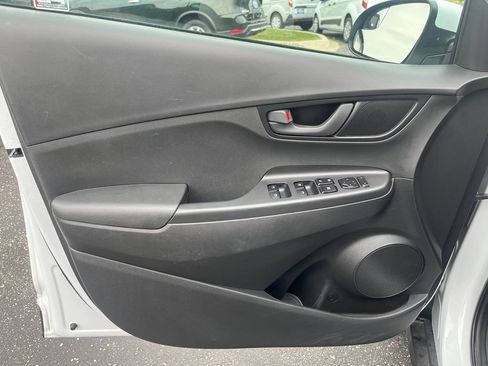 Used 2019 Hyundai Kona SE FWD image 9