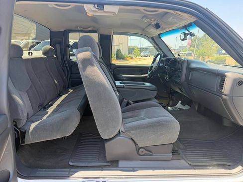 Used 2005 Chevrolet Silverado 1500 LS RWD image 11