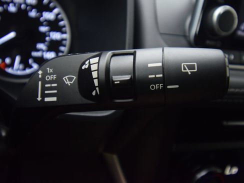 Used 2023 Nissan Rogue SV AWD/4WD image 36