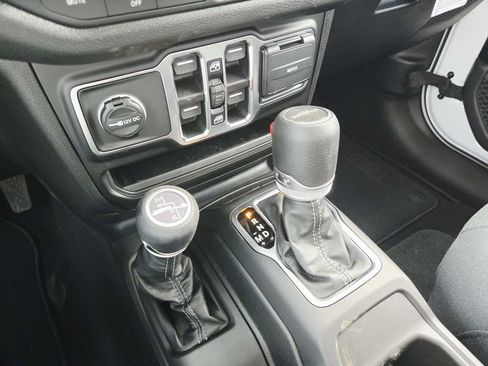 New 2026 Jeep Gladiator Sport image 24