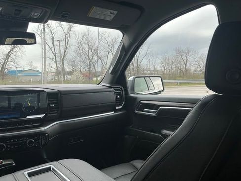 Used 2022 Chevrolet Silverado 1500 LTZ image 27