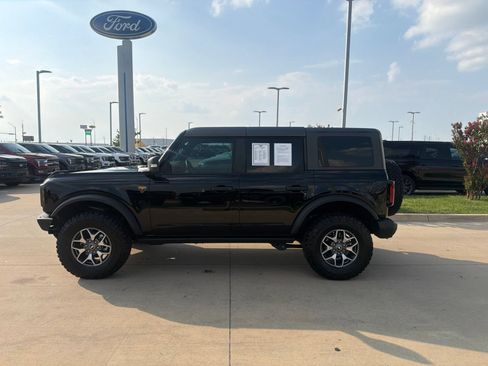 Used 2024 Ford Bronco Badlands AWD/4WD image 2