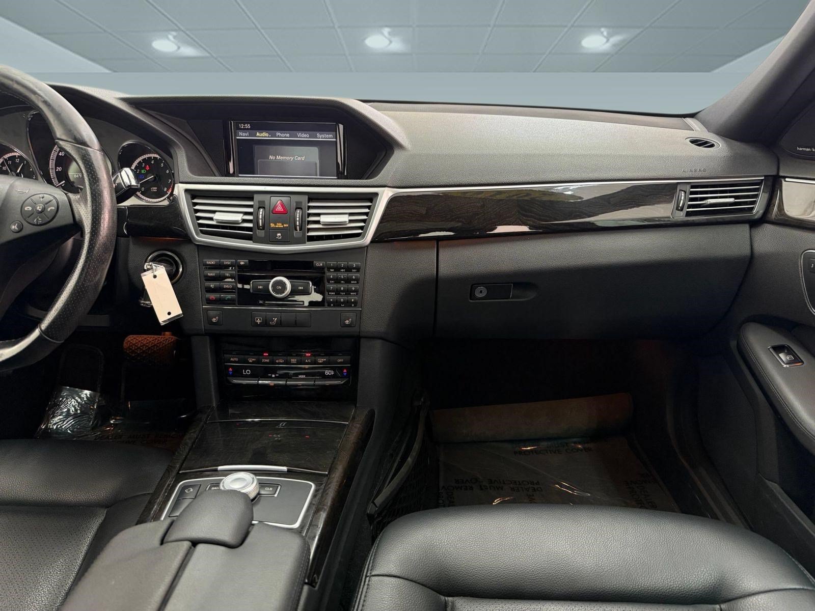 Used 2010 Mercedes-Benz E 350 Sedan image 31