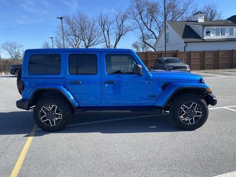 New 2026 Jeep Wrangler Sahara image 9