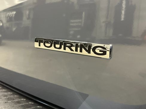 New 2026 Honda Odyssey Touring image 10