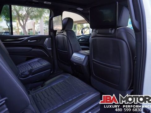 Used 2023 Cadillac Escalade V AWD/4WD image 10