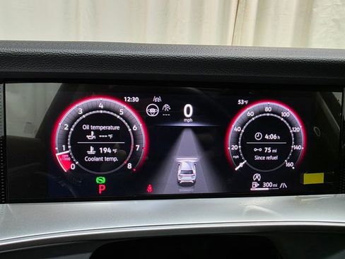 Certified 2025 Volkswagen Tiguan SE w/ Panoramic Sunroof Package image 19