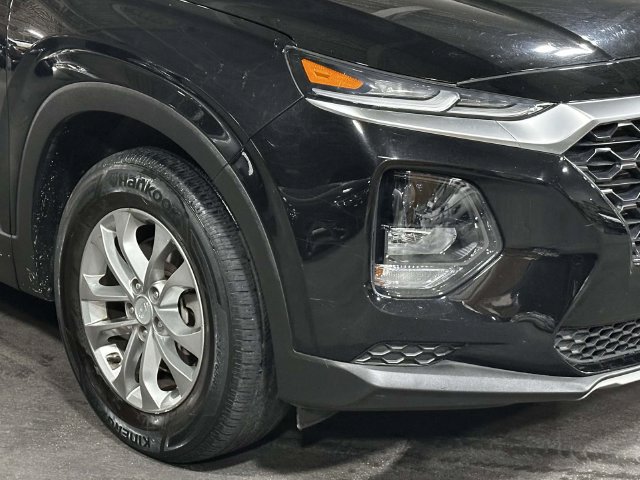Used 2020 Hyundai Santa Fe SE AWD/4WD image 10