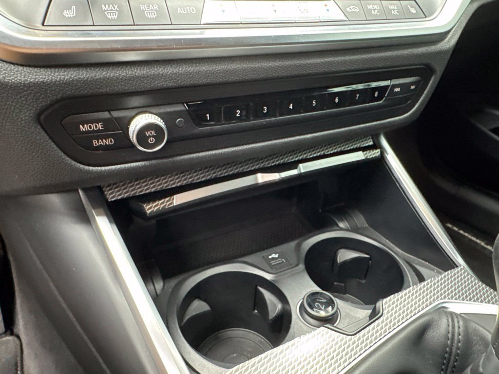 Used 2021 BMW M4 Coupe w/ Executive Package RWD image 23