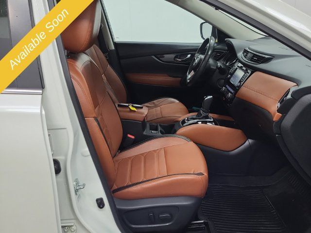 Used 2017 Nissan Rogue SL AWD/4WD image 14