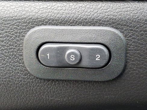 Used 2019 Jeep Grand Cherokee Limited image 26