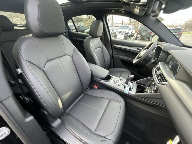 New 2026 Alfa Romeo Stelvio Sprint AWD/4WD image 15