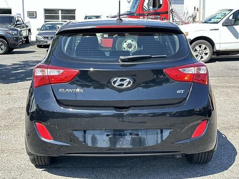 Used 2016 Hyundai Elantra GT FWD image 3