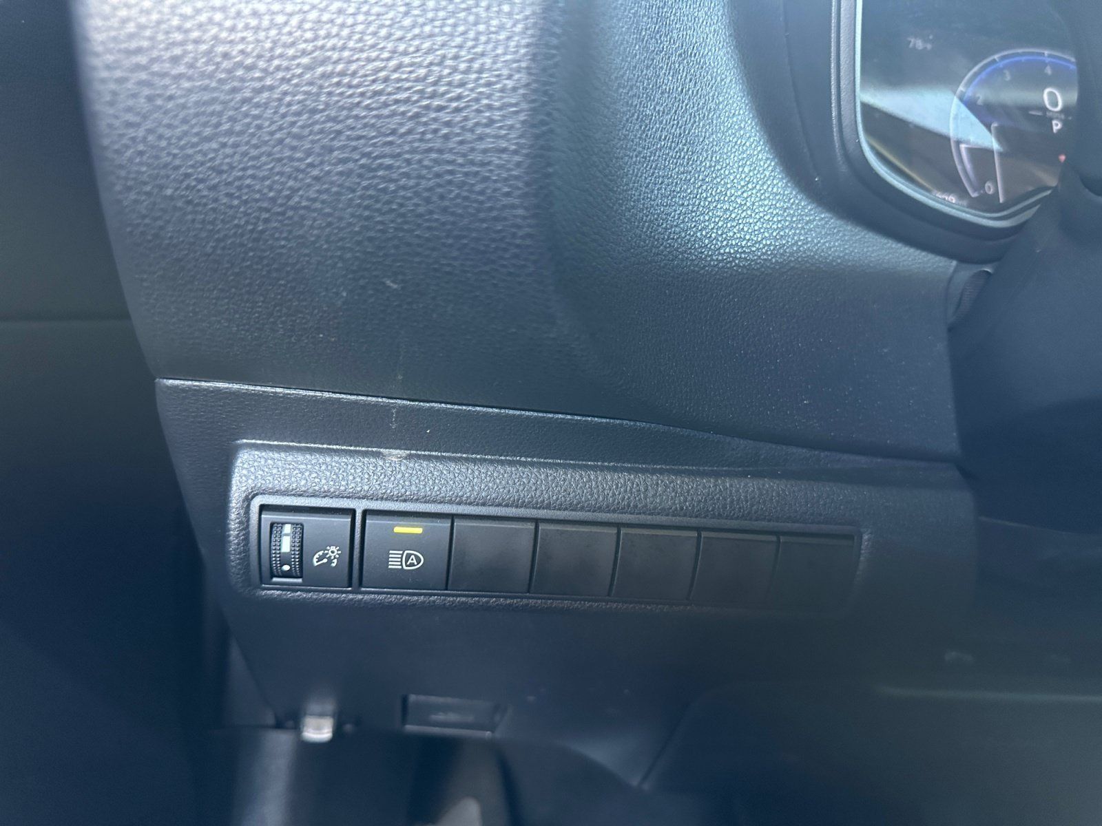 Used 2026 Toyota Corolla LE FWD image 16