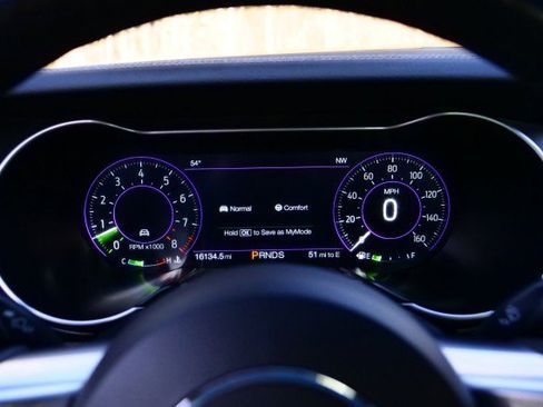 Used 2022 Ford Mustang GT Premium image 7