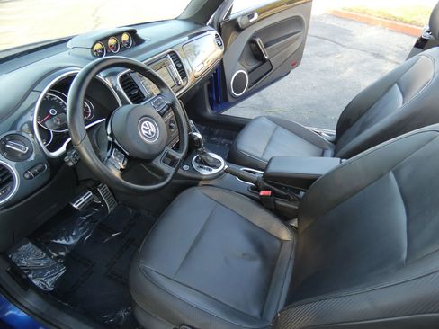 Used 2014 Volkswagen Beetle R-Line image 46