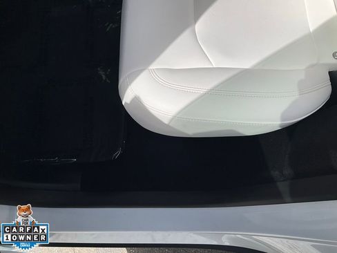 Used 2023 Tesla Model Y Performance image 27