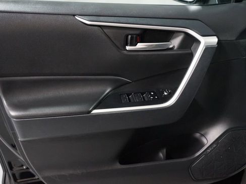 Certified 2024 Toyota RAV4 XLE FWD image 30