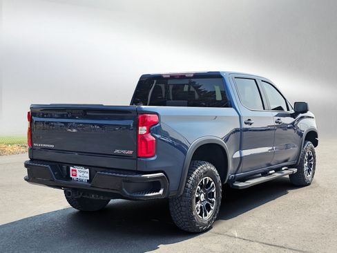 Used 2023 Chevrolet Silverado 1500 ZR2 w/ Technology Package AWD/4WD image 5