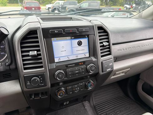 Used 2019 Ford F250 XL w/ STX Appearance Package AWD/4WD image 15