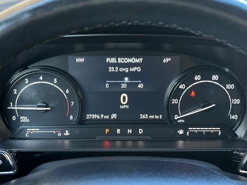 Used 2022 Lincoln Corsair FWD w/ Premium Package image 24