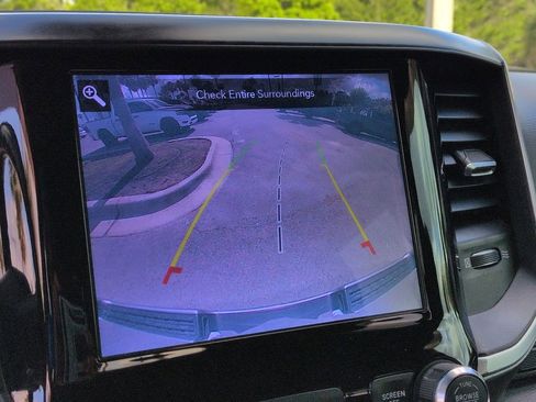 Used 2019 RAM 1500 Big Horn RWD image 18