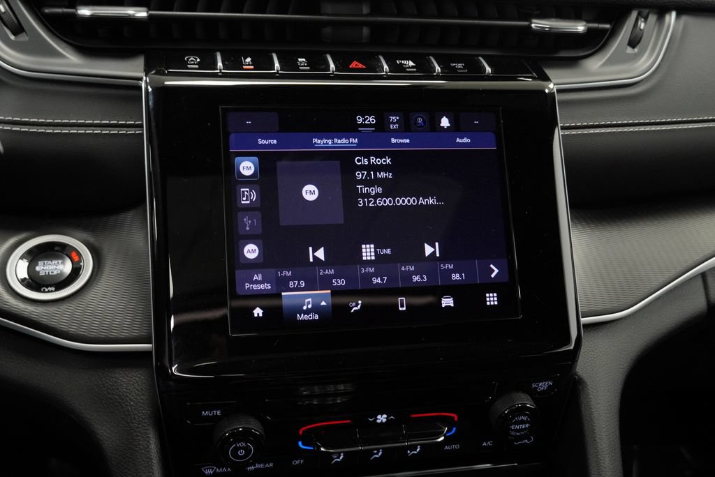 Certified 2025 Jeep Grand Cherokee L Laredo AWD/4WD image 24