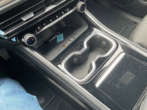 New 2026 Chevrolet Traverse High Country image 25