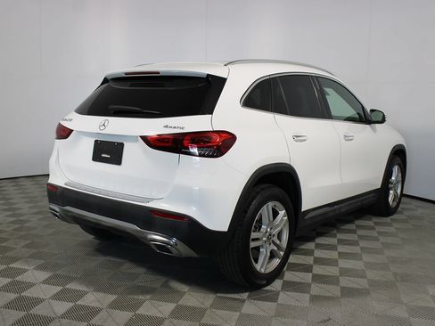 Used 2021 Mercedes-Benz GLA 250 4MATIC w/ Premium Package image 35