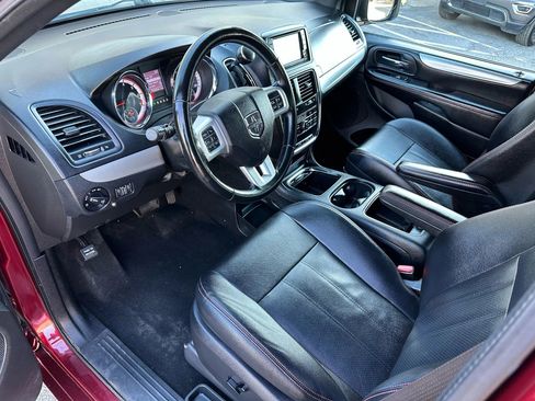 Used 2020 Dodge Grand Caravan GT image 13