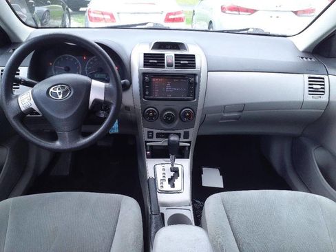 Used 2013 Toyota Corolla LE Special Edition image 8