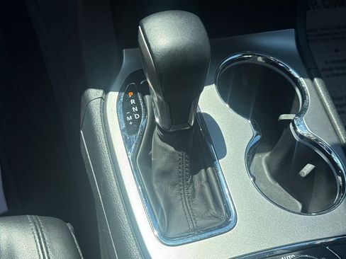 Used 2018 Jeep Grand Cherokee Limited AWD/4WD image 44