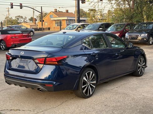 Used 2021 Nissan Altima 2.5 SR FWD image 5