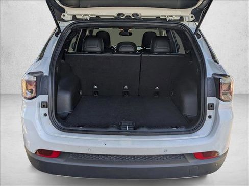 Used 2023 Jeep Compass Limited image 6